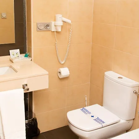 Ok Estudios Plata Hotel