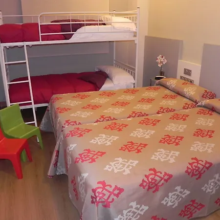 Hotel apartamentowy Ok Estudios Plata 3*