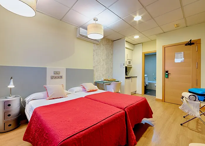 Ok Estudios Plata Hotel